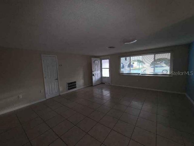 7619 SUMMERTREE LANE, New Port Richey, FL 34653