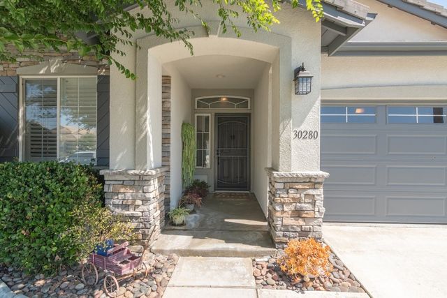 30280 Mondavi, Murrieta, CA 92563