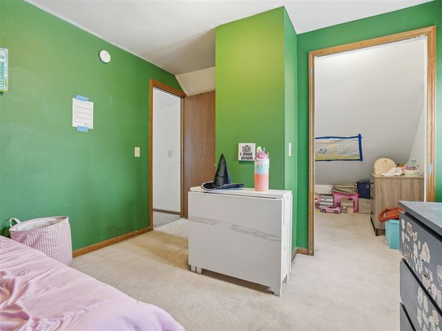 12126 Centralia, Redford, MI 48239