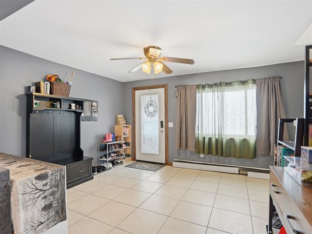 12126 Centralia, Redford, MI 48239