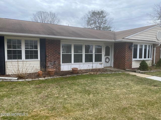 954C Aberdeen Drive C, Lakewood, NJ 08701