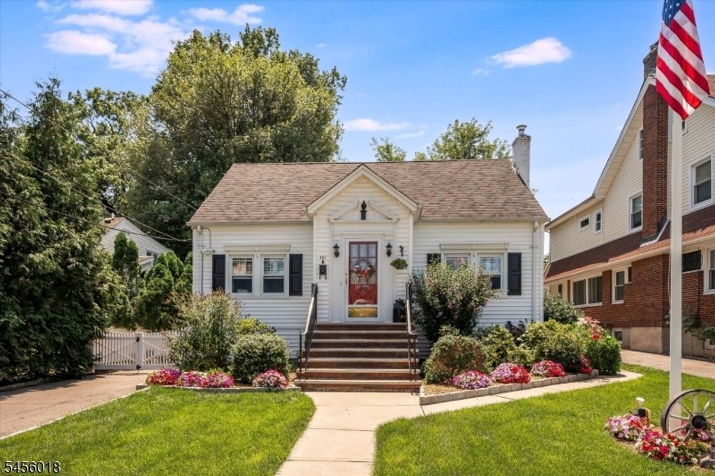 321 Terhune Ave, Passaic City, NJ 07055 — photo 2