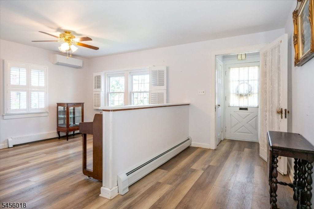 321 Terhune Ave, Passaic City, NJ 07055 — photo 4