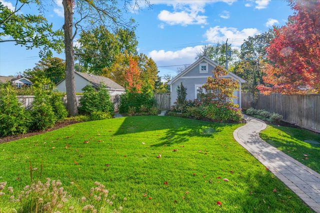 1119 Forest Avenue, Wilmette, IL 60091