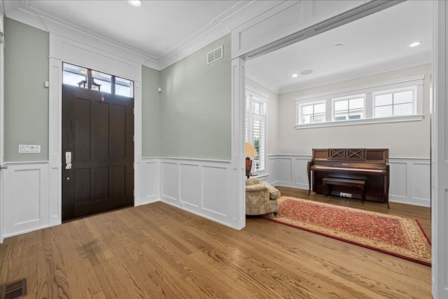 1119 Forest Avenue, Wilmette, IL 60091