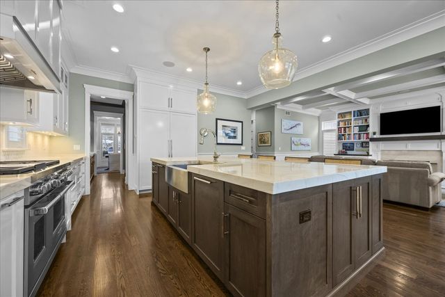 1119 Forest Avenue, Wilmette, IL 60091