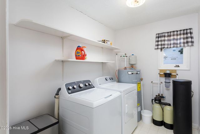 1966 Kings Landing Road, Hampstead, NC 28443