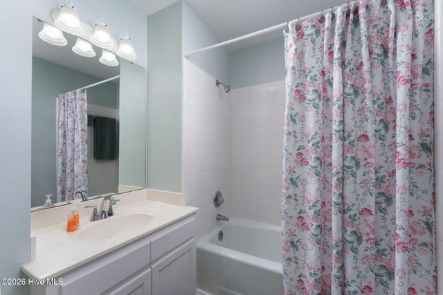 1966 Kings Landing Road, Hampstead, NC 28443