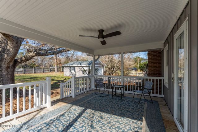 1966 Kings Landing Road, Hampstead, NC 28443