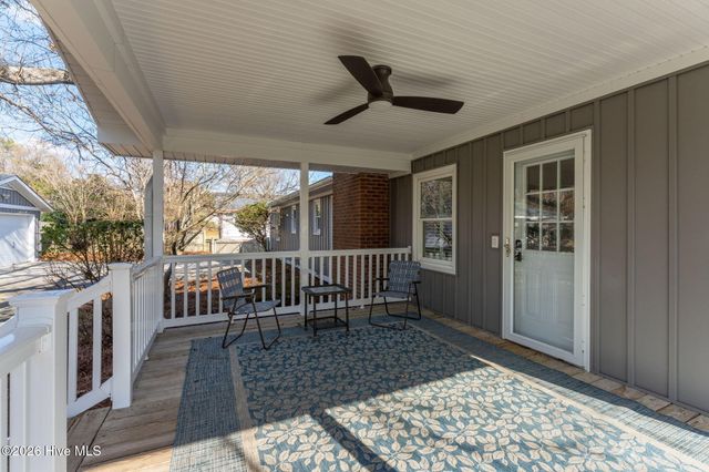 1966 Kings Landing Road, Hampstead, NC 28443