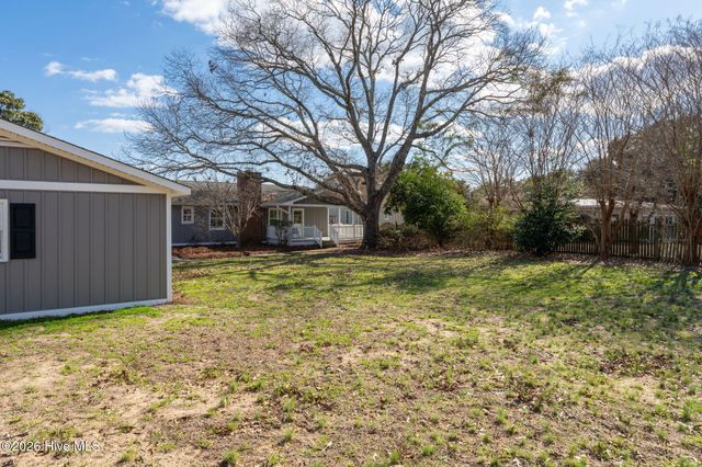 1966 Kings Landing Road, Hampstead, NC 28443