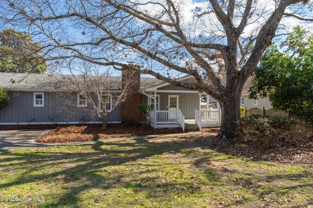 1966 Kings Landing Road, Hampstead, NC 28443