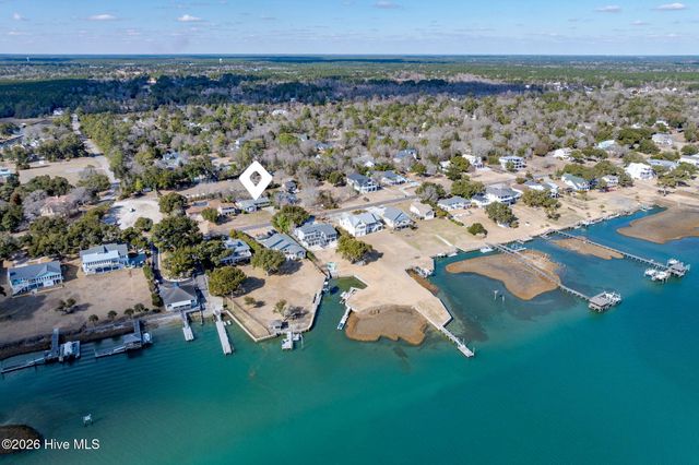 1966 Kings Landing Road, Hampstead, NC 28443