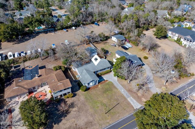 1966 Kings Landing Road, Hampstead, NC 28443