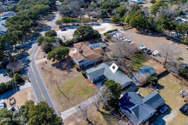 1966 Kings Landing Road, Hampstead, NC 28443