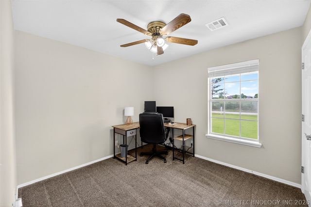 14080 S 356th East Avenue, Coweta, OK 74429