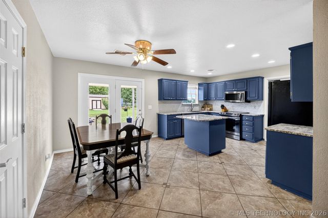 14080 S 356th East Avenue, Coweta, OK 74429