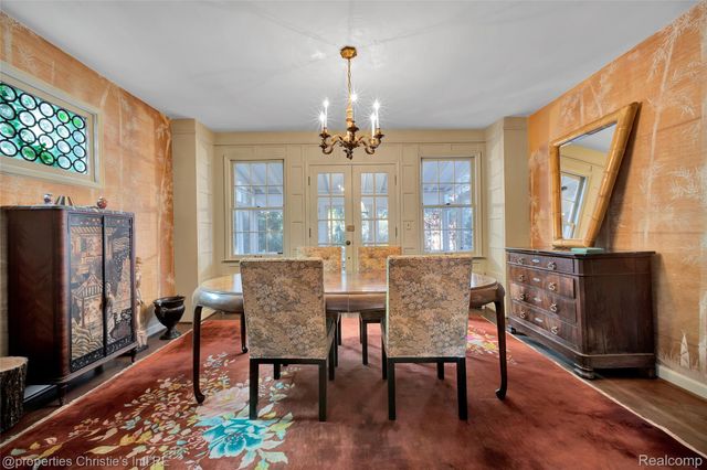 19635 Shrewsbury Road, Detroit, MI 48221