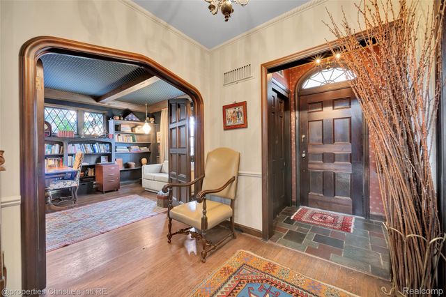 19635 Shrewsbury Road, Detroit, MI 48221