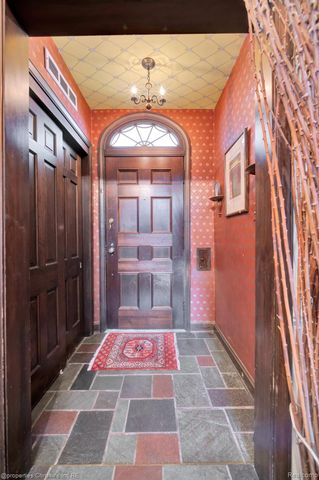 19635 Shrewsbury Road, Detroit, MI 48221