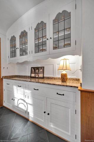 19635 Shrewsbury Road, Detroit, MI 48221