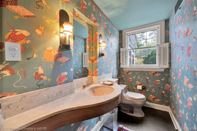 19635 Shrewsbury Road, Detroit, MI 48221