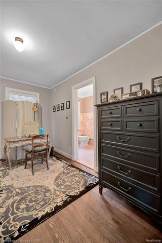 19635 Shrewsbury Road, Detroit, MI 48221