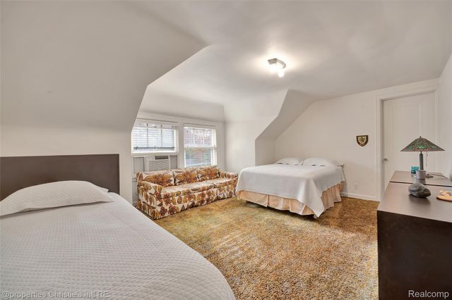 19635 Shrewsbury Road, Detroit, MI 48221