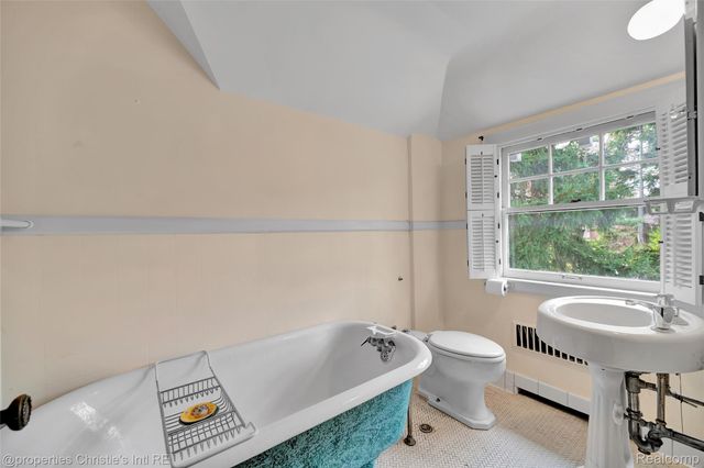 19635 Shrewsbury Road, Detroit, MI 48221