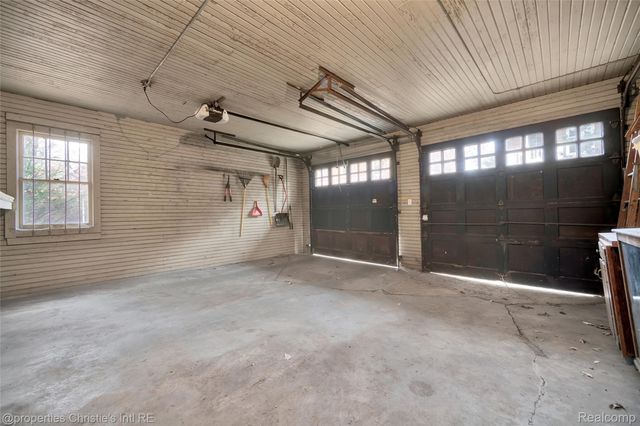 19635 Shrewsbury Road, Detroit, MI 48221