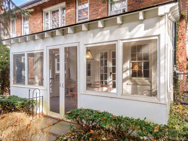 19635 Shrewsbury Road, Detroit, MI 48221