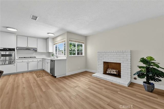 19541 Hartsdale, Huntington Beach, CA 92646