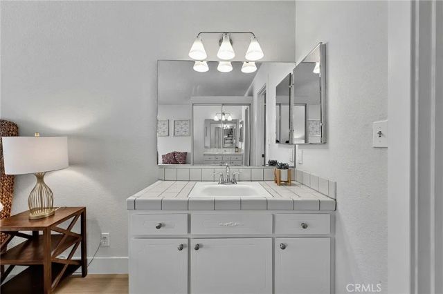 19541 Hartsdale, Huntington Beach, CA 92646