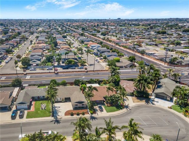 19541 Hartsdale, Huntington Beach, CA 92646