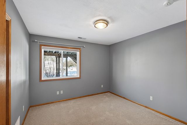 13995 Brunswick Avenue S, Savage, MN 55378