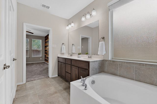 741 Redding Drive, Saginaw, TX 76131