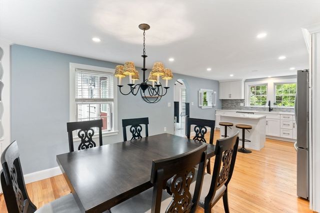 10 Forrest Rd, Walpole, MA 02081