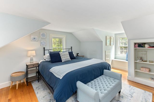 10 Forrest Rd, Walpole, MA 02081