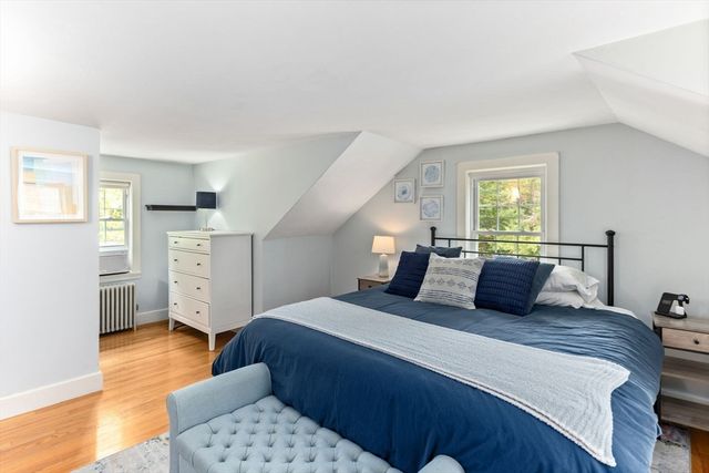 10 Forrest Rd, Walpole, MA 02081