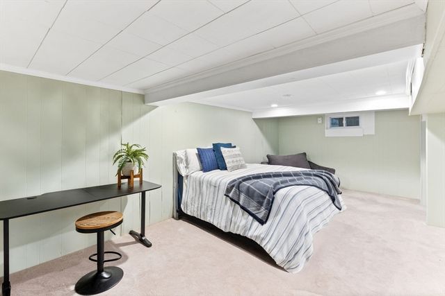 10 Forrest Rd, Walpole, MA 02081