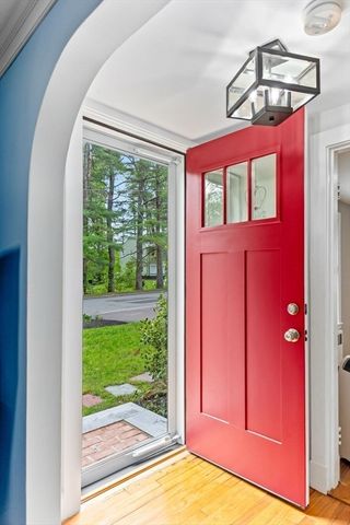 10 Forrest Rd, Walpole, MA 02081