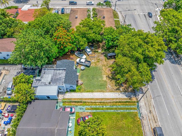 1027 NW 29th St, Miami, FL 33127