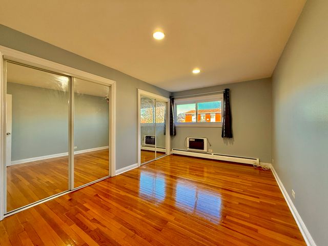 9561 Dee Road 107G, Des Plaines, IL 60016