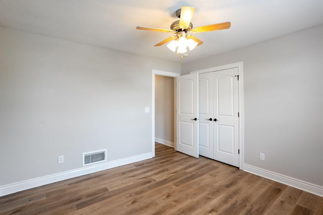 3002 BALLARD MILL DR, Columbia, MO 65203