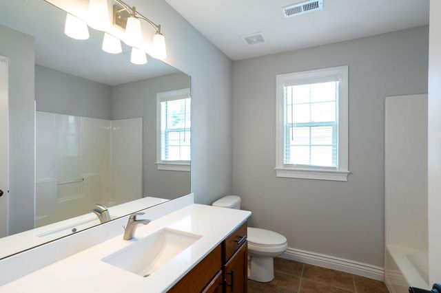 3002 BALLARD MILL DR, Columbia, MO 65203
