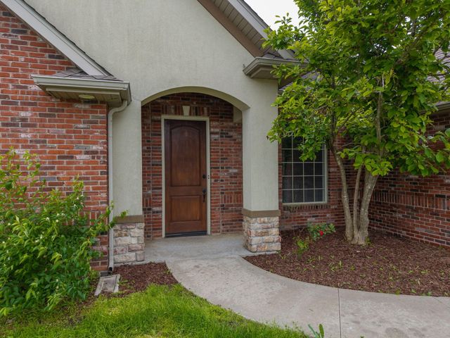 3002 BALLARD MILL DR, Columbia, MO 65203