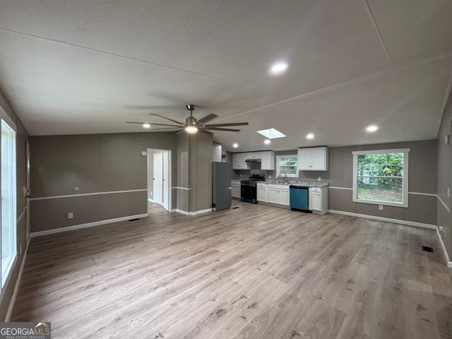 225 Stratford Drive, Hampton, GA 30228