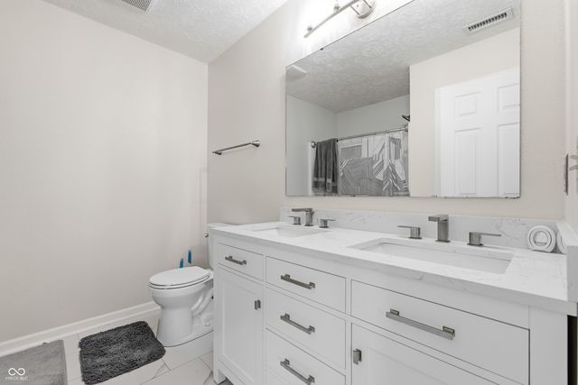 7022 Forrester Lane, Indianapolis, IN 46217
