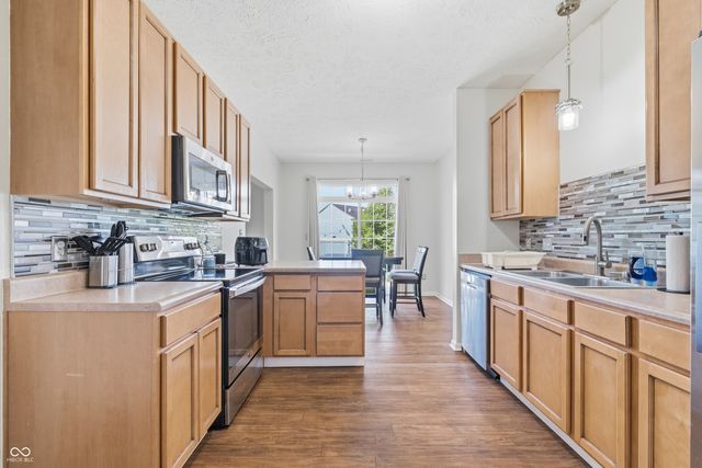 7022 Forrester Lane, Indianapolis, IN 46217