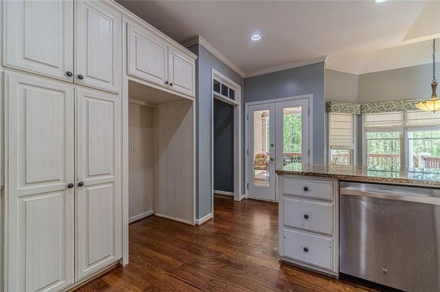 395 Amberbrook Circle, Grayson, GA 30017